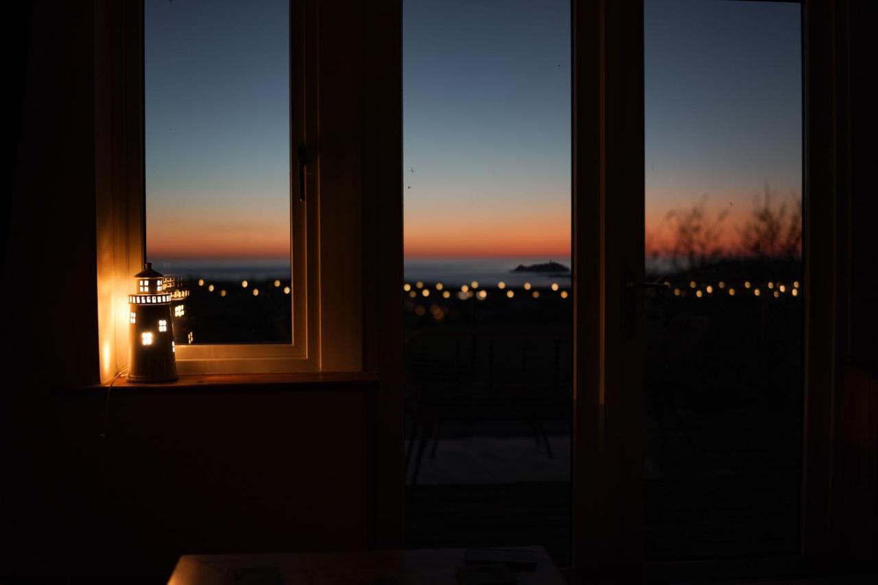 Spacious Sea-View Apt. Overlooking St Ives Bay Gwithian ภายนอก รูปภาพ