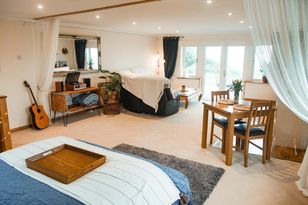 Spacious Sea-View Apt. Overlooking St Ives Bay Gwithian ภายนอก รูปภาพ