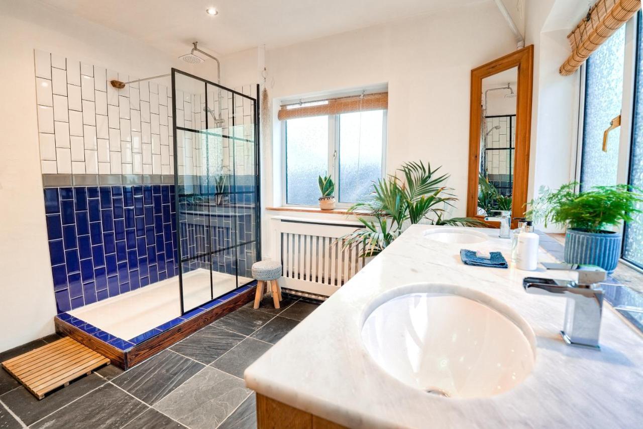 Spacious Sea-View Apt. Overlooking St Ives Bay Gwithian ภายนอก รูปภาพ