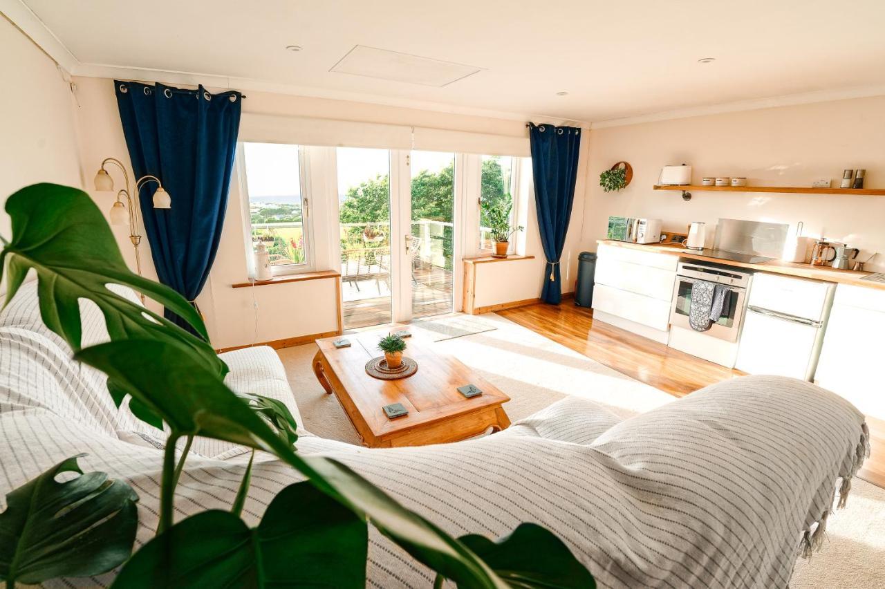 Spacious Sea-View Apt. Overlooking St Ives Bay Gwithian ภายนอก รูปภาพ